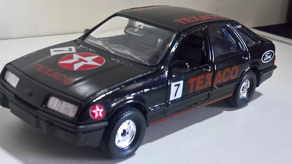 Corgi #C299 Ford Sierra Texaco A/A- - Photo 1/4