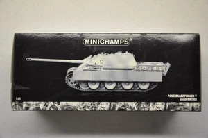 Minichamps 0298 Panzerkampfwagen V, Jagdpanther Winter Version in 1:35 Scale - Picture 1 of 5