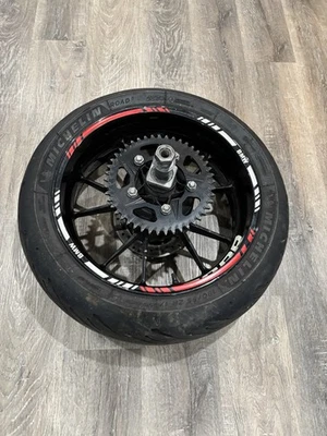 Llanta trasera BMW S1000RR 2009-2014 NEGRA  Foto 1 de 4