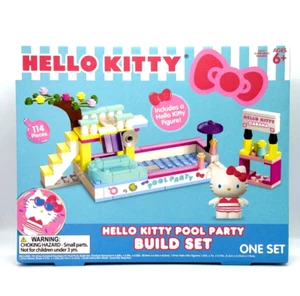 Sanrio Hello Kitty Swimming Pool Build Set & Figure - Picture 1 of 4