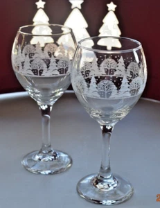 1 ~ ARBY'S Christmas LIBBEY Water Wine Glasses White Frosted Trees Gold Rim 12oz - Picture 1 of 6