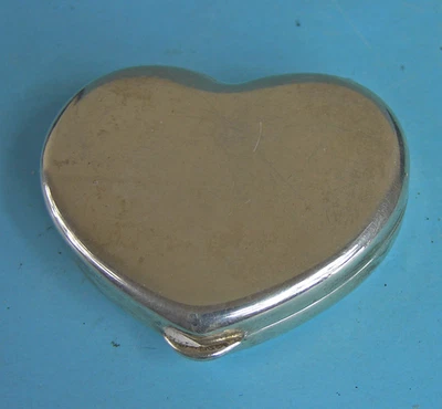 Auténtica Tiffany & Co. vintage Estuche de accesorios para pastillas de plata de ley #25 Foto 1 de 4