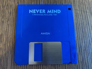 NEVER MIND GAME COMPUTADORA AMIGA DISQUETE(S) DE 3,5" PULGADAS PROBADO CASI COMO NUEVO - Imagen 1 de 2