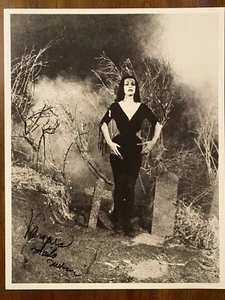 Maila Nurmi Vampira Signed Autographed 11x14 Photo w COA Plan 9 From Outer Space - Picture 1 of 3
