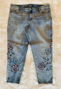 Pantalones de mezclilla florales en dificultades Style&co talla 18 recortados para mujer novio - Imagen 1 de 12
