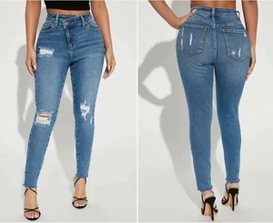 NEW Fashion Nova Size 5 Distressed Rips Blue Skinny Leg Denim Jeans - Bild 1 von 12