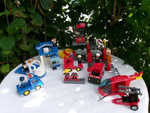 LOT LEGO DUPLO 5601 caserne pompier + 5602 Poste de Police - Bild 1 von 7