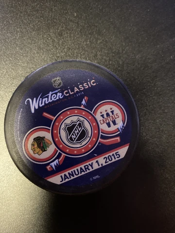 2015 WINTER CLASSIC PUCK CHICAGO BLACKHAWKS v WASHINGTON CAPITALS Cover