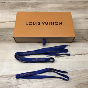 LOUIS VUITTON Vintage Cajón Slide Caja Vacía y Cintas Louis Vuitton Azules - Imagen 1 de 11