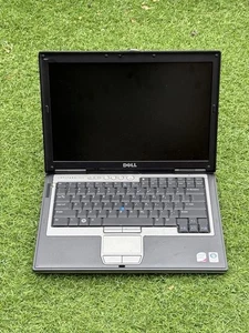 Retro Vintage Dell Latitude D630 Intel Core 2 Duo Win XP Used With Charger - Picture 1 of 14