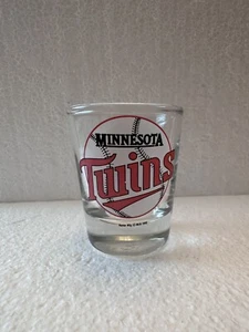 VINTAGE 1990 Minnesota Twins Clear Shot Glass MLB - Picture 1 of 3
