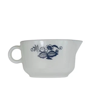 Vintage Pyrex Old Town Blue Onion Gravy Boat White Glass W Handle - Picture 1 of 9