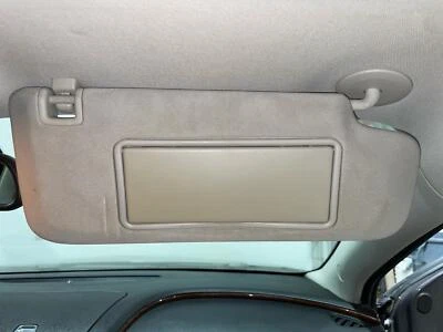 2004 - 2012 Chevy Malibu Passenger RH Right Gray Illuminated Sun Vsior - Изображение 1 из 3