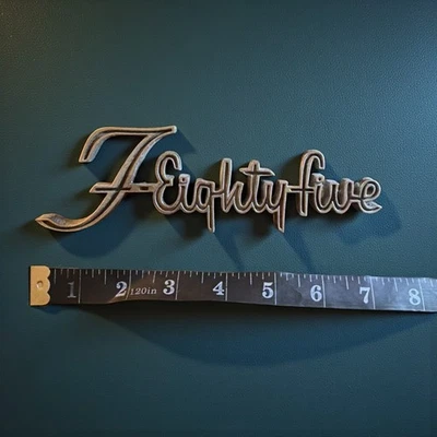 OEM Oldsmobile Emblem 1968 1969 Cutlass F-85 399745 Foto 1 de 4