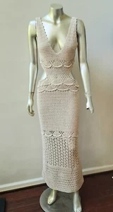 VESTIDO DE FIESTA BRONCEADO CROCHET LATERALES RECORTES PROFUNDOS ESPALDA EN V MIDI MAXI talla M - Imagen 1 de 7