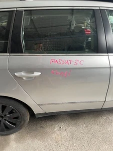 VW Passat 3C Variant Kombi Baujahr 2010 Tür Hinten Rechts mit Türscheibe - Bild 1 von 1
