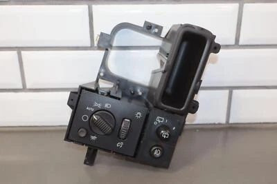 03-06 Cadillac Escalade Headlight Switch with Cubby/Vent OEM - Image 1 of 4