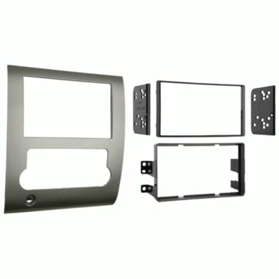 Kit de painel de instalação de rádio duplo din Metra 95-7424 para Titan, montagem estéreo de carro - Imagem 1 de 3