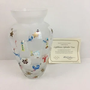 Jarrón de vidrio Lenox Lighthouse Splendor de colección náutico pintado a mano firmado PKP - Imagen 1 de 8