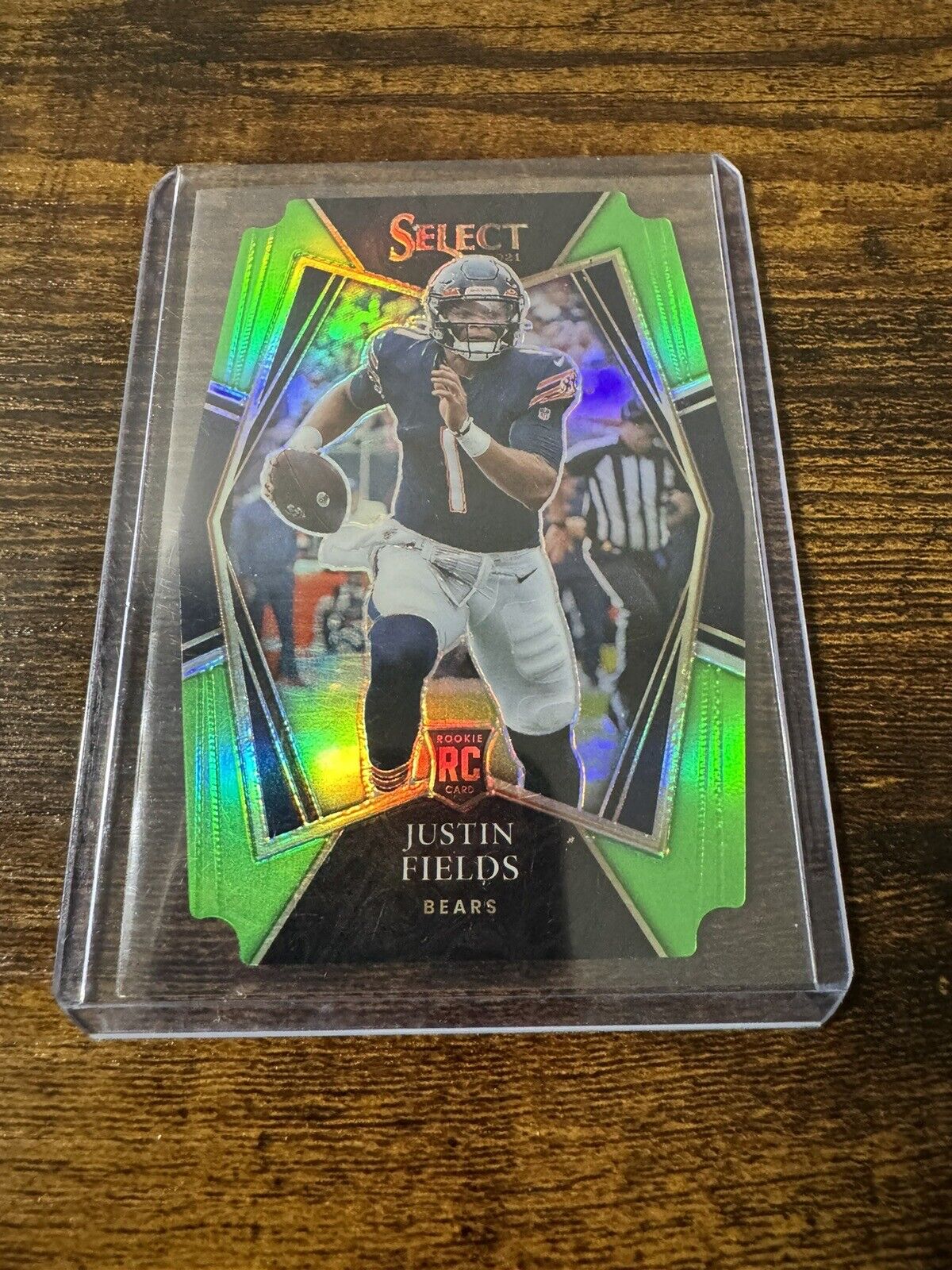 2021 Select Justin Fields Premier Level Neon Green Prizm Die-Cut /349 Rookie RC