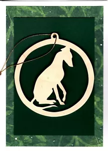 Greyhound Weihnachtskarte mit abnehmbarem Andenken-Ornament "Sitz" - Bild 1 von 3