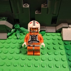 Lego Star Wars Snowspeeder Gunner Will Scotian Minifigure 75144 EUC RARE!