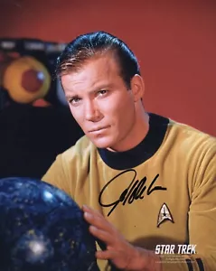 WILLIAM SHATNER SIGNED STAR TREK PHOTO - Picture 1 of 1