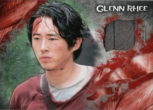 The Walking Dead Survival, Steven Yeun (Glenn Rhee) Costume Shirt Relic Card - Picture 1 of 2