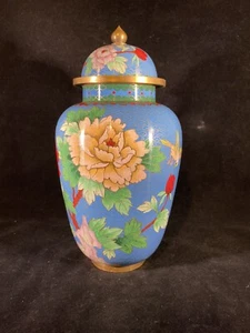Large Chinese cloisonné vase with lid, mid 20th century - Picture 1 of 19