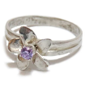 Bonito anillo solitario de amatista de plata esterlina floral talla 8 - Imagen 1 de 11