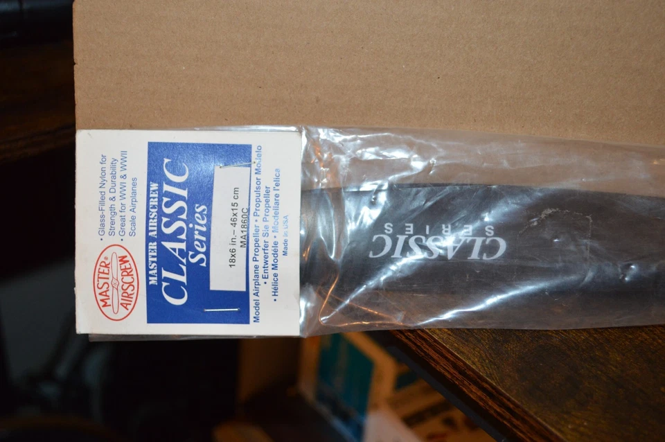 MASTER AIRSCREW Classic Series MA1860C 18x6-46x15cm Rc Propeller - Image 1 of 4