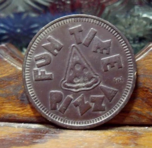FUN TIME PIZZA COPPER ARCADE TOKEN - Picture 1 of 2