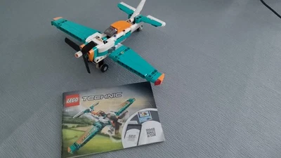 LEGO TECHNIC: Rennflugzeug (42117) - Bild 1 von 3