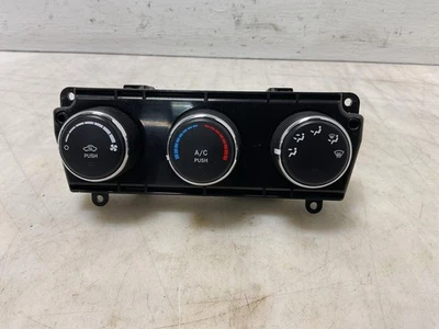 Jeep JK Wrangler OEM Automatic Temperature Control 68197432AB 2014-2018 058484 - Image 1 of 4