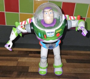 Buzz Lightyear Gravity Belt Toy Story Actionfigur Disney Pixar Mattel funktionstüchtig  - Bild 1 von 15