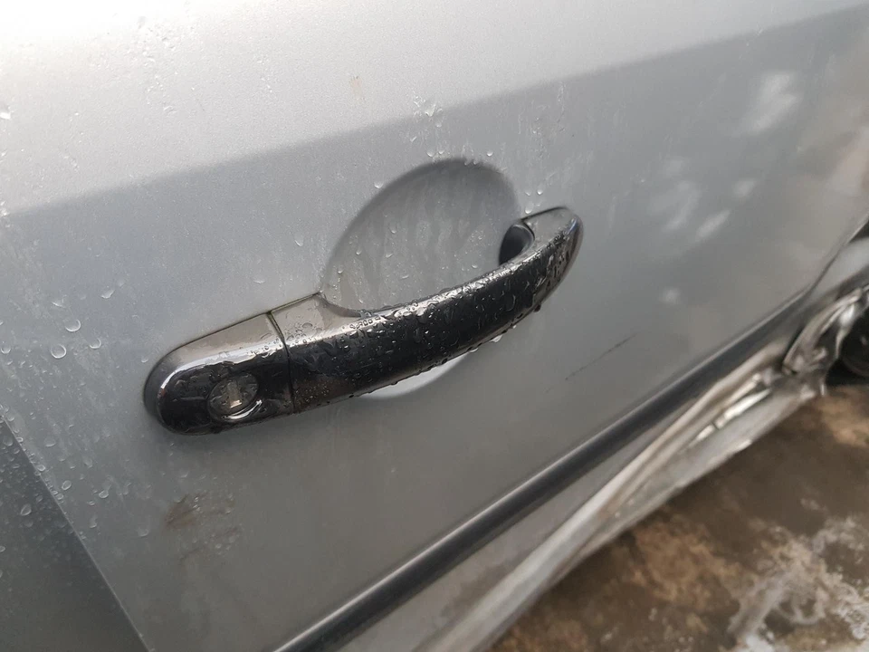 Volkswagen Caddy 2K 10-20 OS Drivers Right Front Door Handle Plain Black A73897 — 第 1/2 张图片