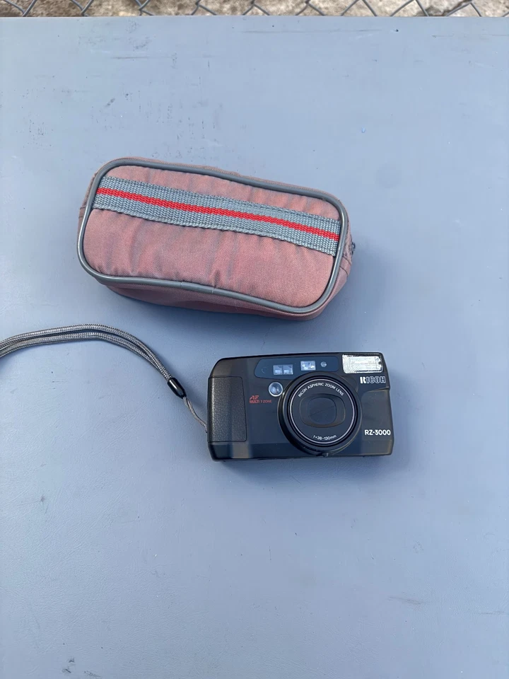 UNTESTED AS IS Ricoh RZ-3000 rz3000 zoom 38-130 Af 35mm Film Camera point x8 - Image 1 of 2
