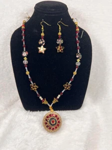 custom necklace vintage brooch and beads necklace set - Picture 1 of 1