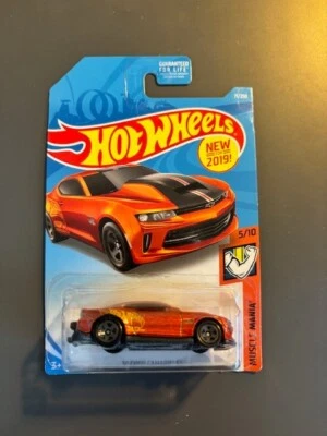 '18 Copo Camaro SS, 2019 Hotwheels Muscle Mania 5/10  - Image 1 of 2