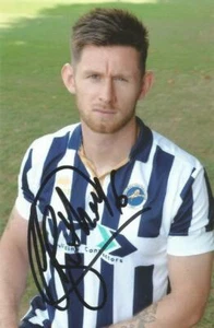 MILLWALL: CALUM BUTCHER SIGNED 6x4 PORTRAIT PHOTO+COA - Picture 1 of 1