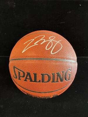 LeBron James Signed NBA Official Spalding Basketball - Beautiful Auto No Reserve - Image 1 of 4