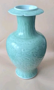 Vaso cinese dinastia Qing 1736-1795 2,92Kg 36 cm, periodo Quialong verde giada - Foto 1 di 9