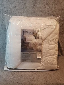 Vintage JC Penney Comforter Full Size White Laurel Lace Floral NOS 1990 USA - Picture 1 of 8