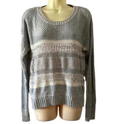 Suéter Pullover Mossimo L Gris y Blanco Tejido a Rayas Foto 1 de 4