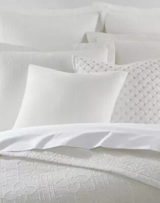 Sascha Textured Cotton Medallion Duvet Cover 3-Pc Set Queen RALPH LAUREN - Image 1 of 4