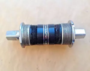 Shimano DURA-ACE Bottom Bracket BB-7400 Square Taper Eng 1.37x24 122.5mm 68mm - Picture 1 of 13