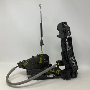Mercedes C300 15-21 Front Left Door Latch Lock Actuator And Door Handle Base OEM - Picture 1 of 12