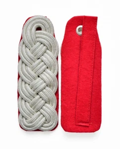 Schultergeflechte Rundschnur silber auf rotem Filz - Picture 1 of 1