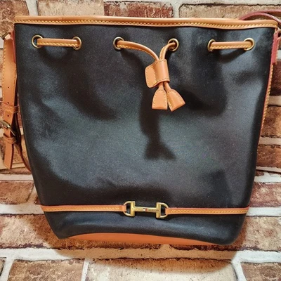 Tommy Hilfiger Cartera con Cordón Navegación Lona Hobo Hombro y Bolso de Mano Cartera Foto 1 de 4