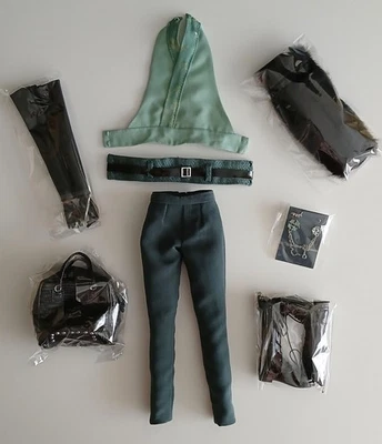 Integrity Toys X Jason Kramer Paso y Repetir Keiron Morel Traje de Moda + Bolso Foto 1 de 4